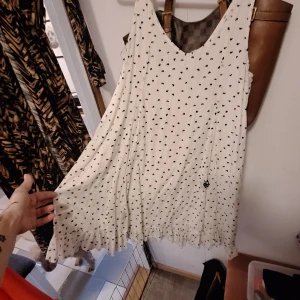 Odd molly klänning storlek 1 - Väldigt härlig lätt sommarklänning. I mkt bra skicj