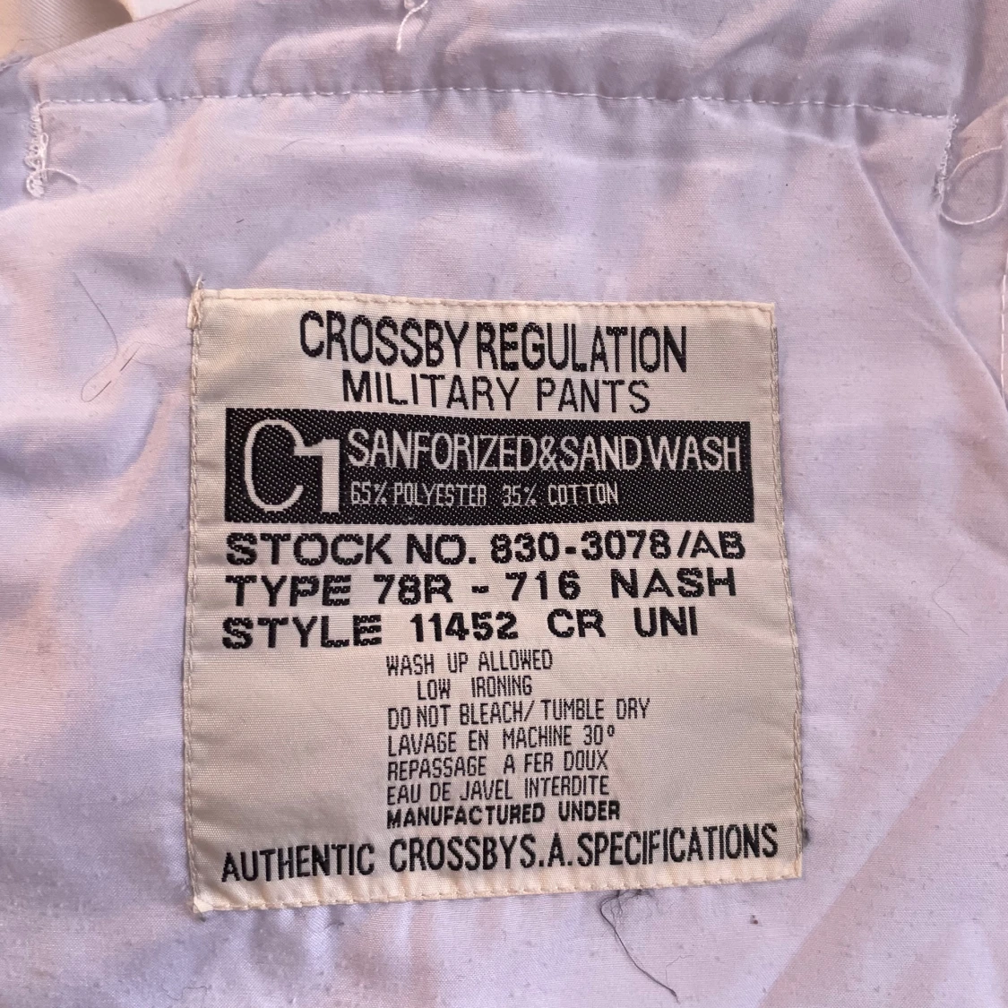 Vita militär och cargobyxa - 92