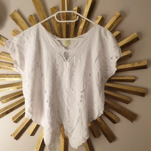 Topp - Fjärilstopp så fin men passar tyvärr inte. 