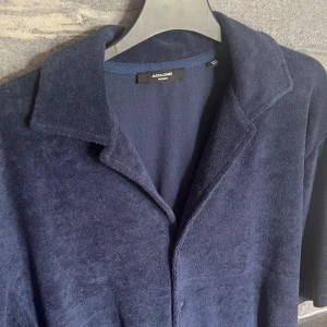 Dark blue pike  - New whitout a tag. It didnt fit me sadly