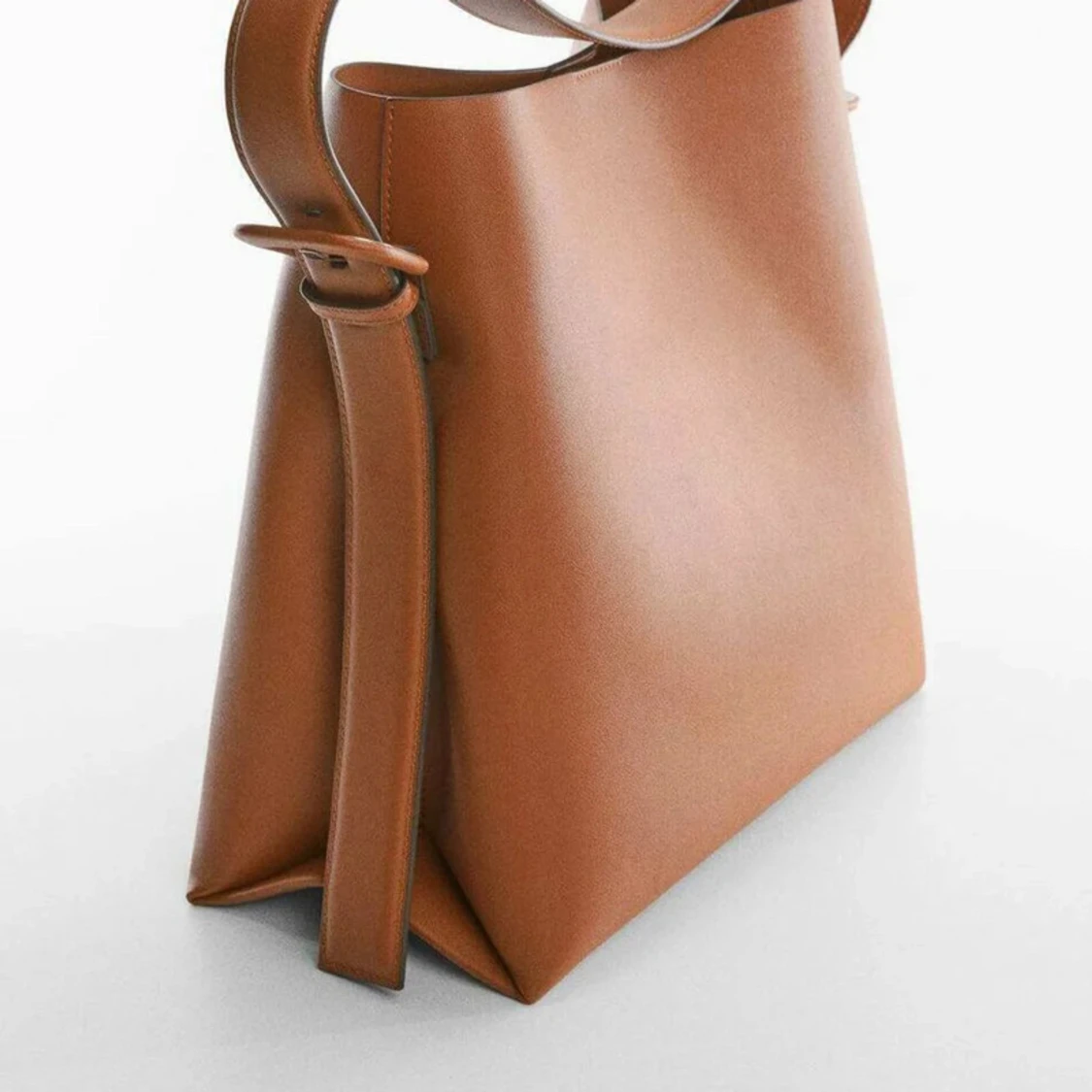 LUCIA Leather Brown bag MANGO - 91