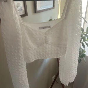 Topp Nakd 36 - Bra skick