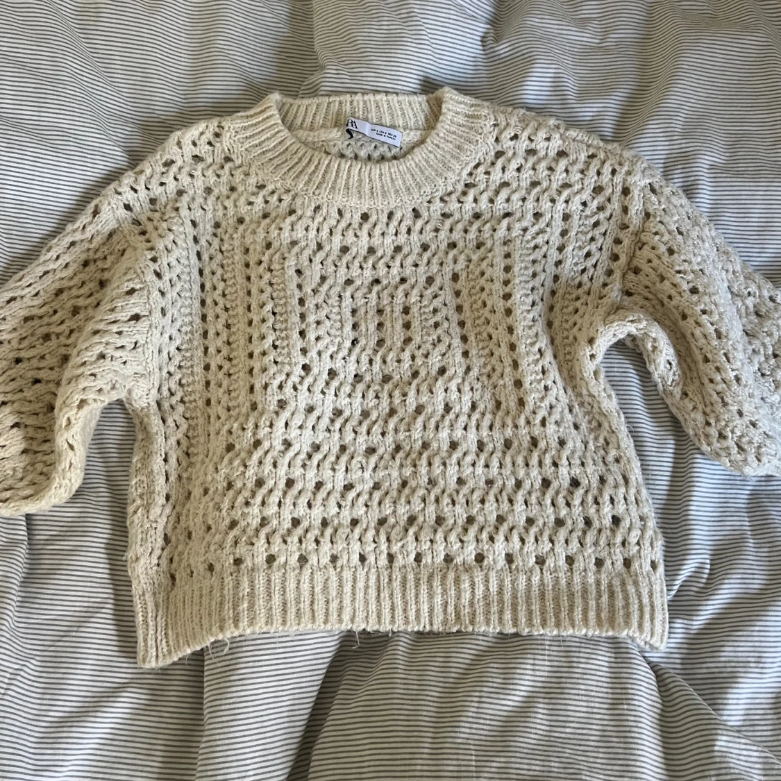 Stickad trekvartsärmad tröja  - 90