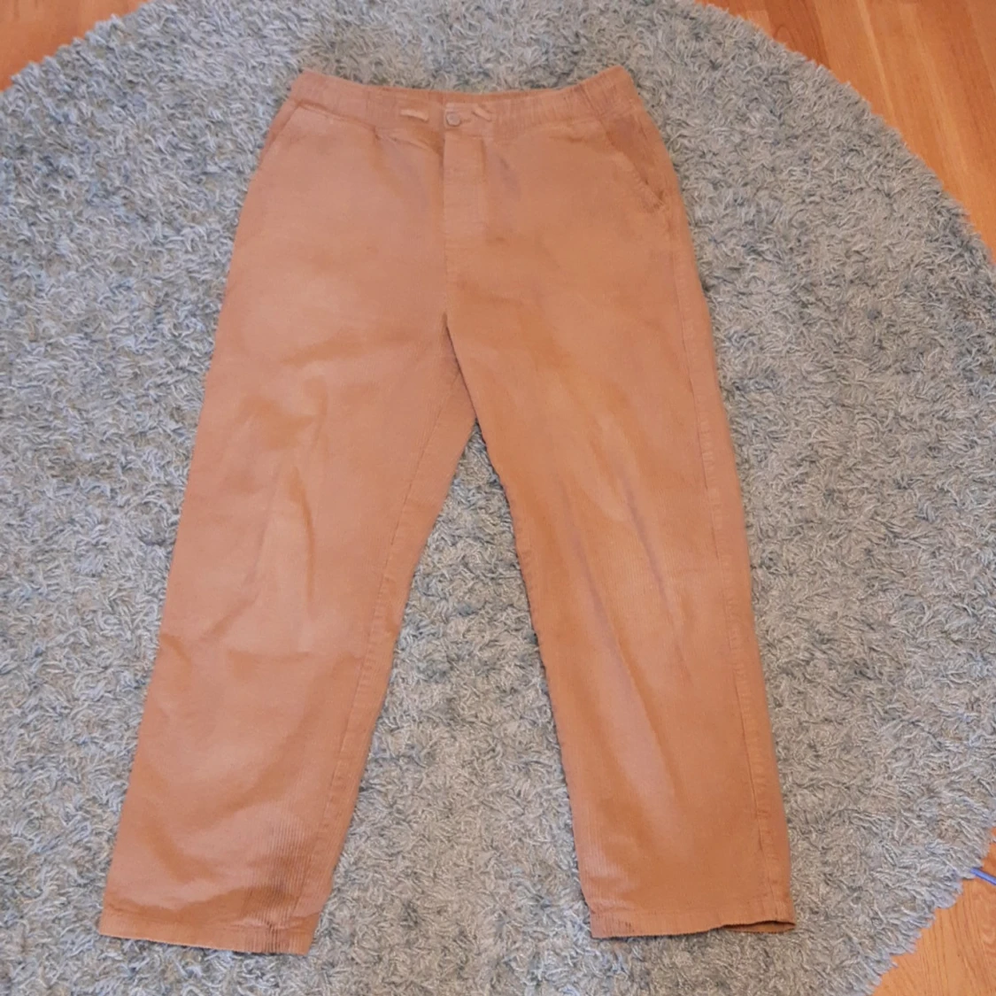 Beige manchesterbyxor från H&M