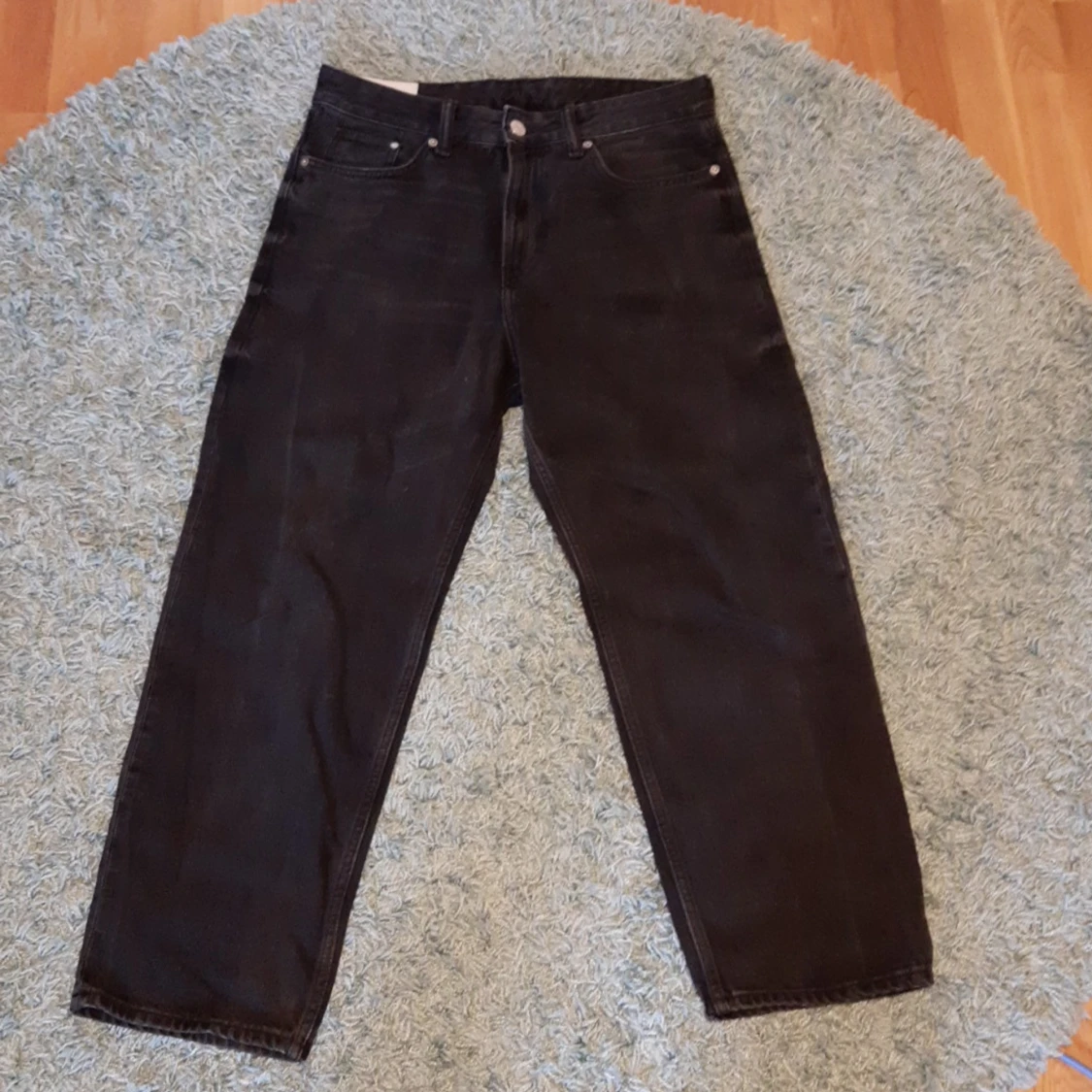Svarta jeans från H&M