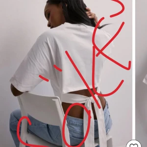 SÖKES!!!!! - Söker denna super gulliga topp i både svart och vit ifrån Nelly i storlek xs/s, hör av er om ni säljer 💕💕