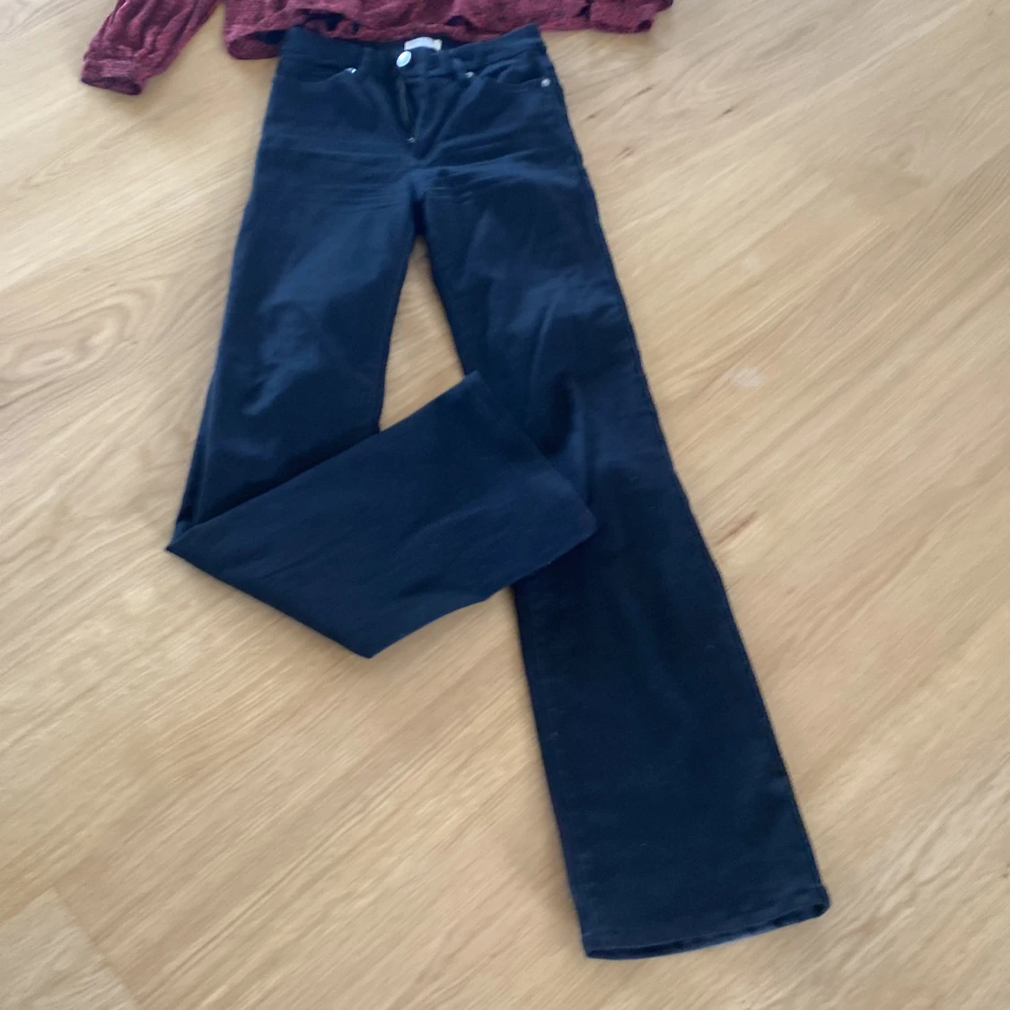 Svarta manchesterbyxor från Lindex - 90