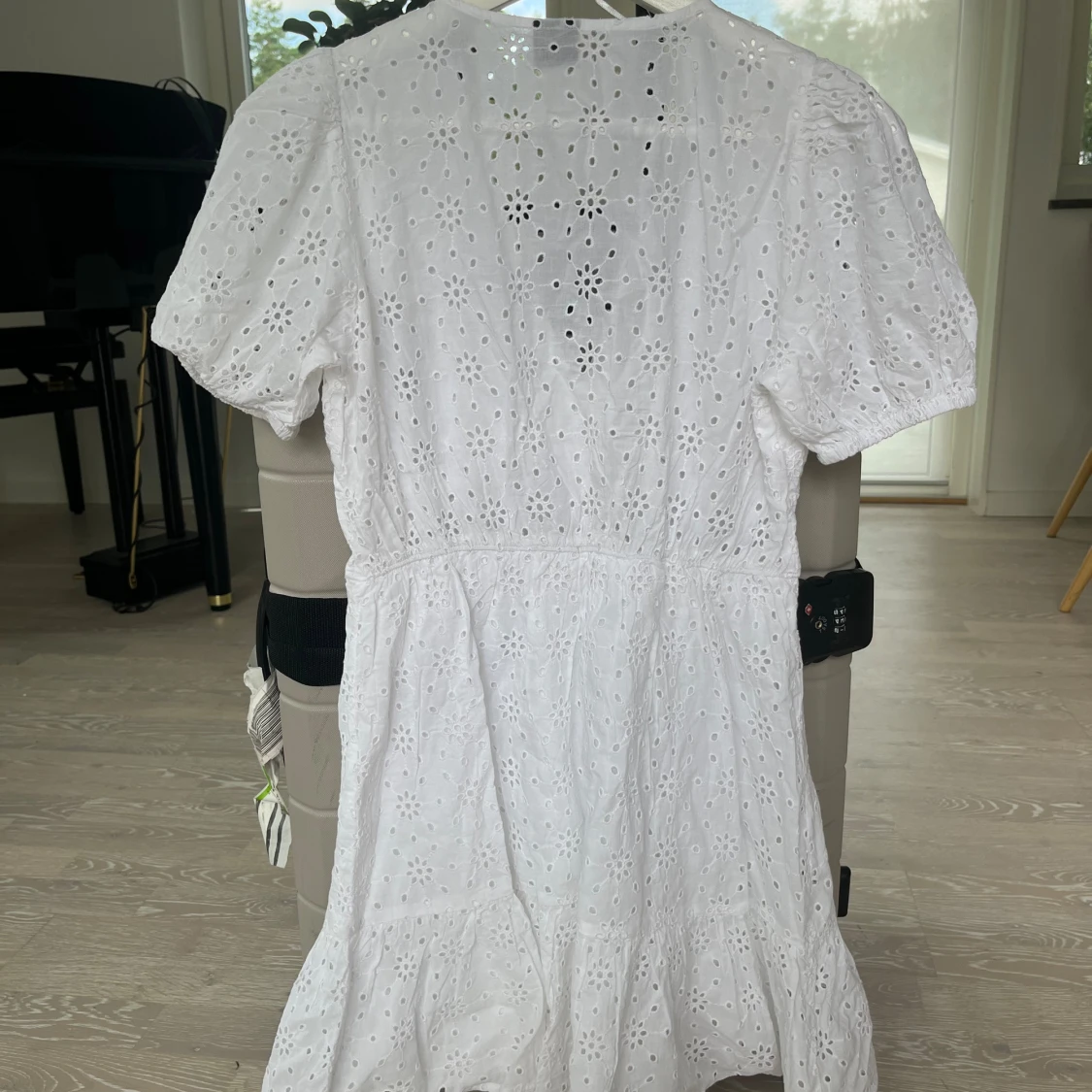 Vit sommarklänning  - 91