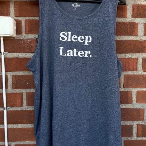Hollister linne. Strl XL - Se bilder :)