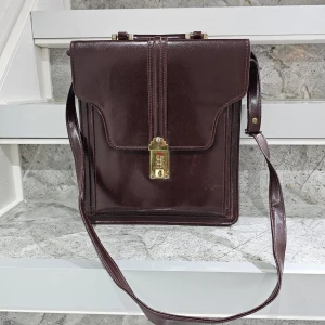 Väska  - Läderväska som inte har använts 