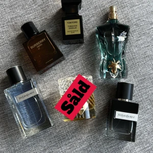 Parfymer säljes  -   Angel share  50ml 1600kr  Ysl edt 100ml 600kr Tom Ford 30ml 1000kr Ysl edp 60ml 500kr Jpg 75ml 500kr Burberry 50ml 600kr 