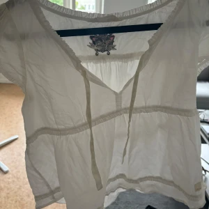 Blus från Odd Molly  - Jättefin topp från Odd Molly