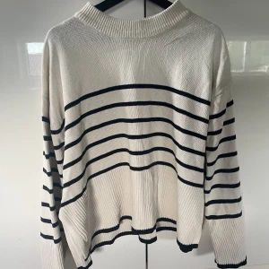 Gina❤️ - Tröja från Gina❤️ Nypris:500kr