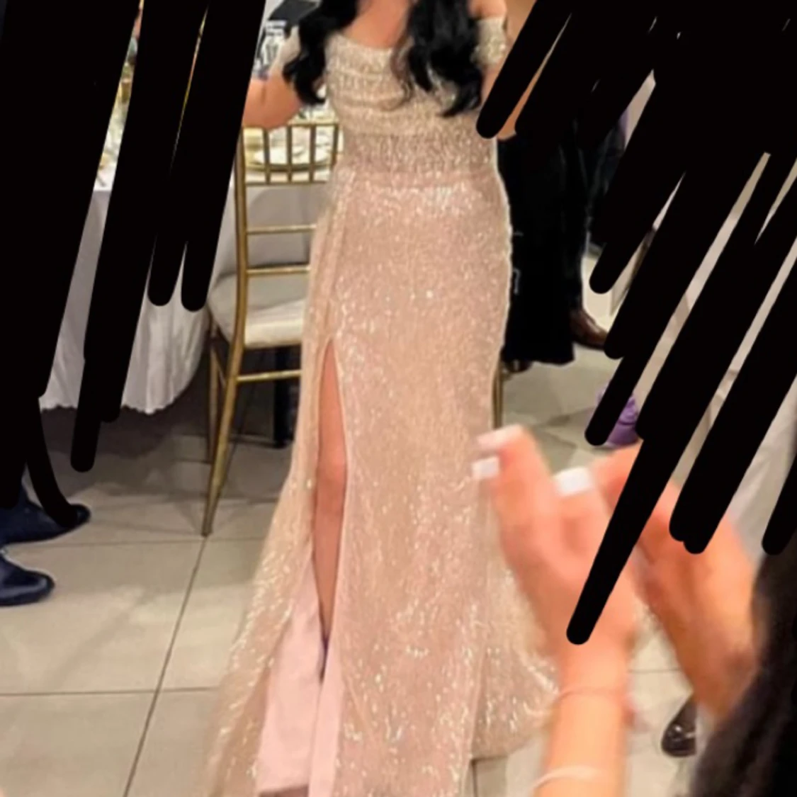 Använd klänning 1 gång  - 91