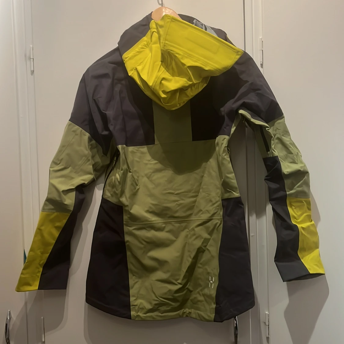 Ny haglöfs jacka - 90