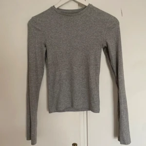 basic tröja - fin baströja ribbat endast testad
