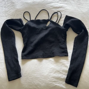 Svart topp🖤 - Aldrig använd!