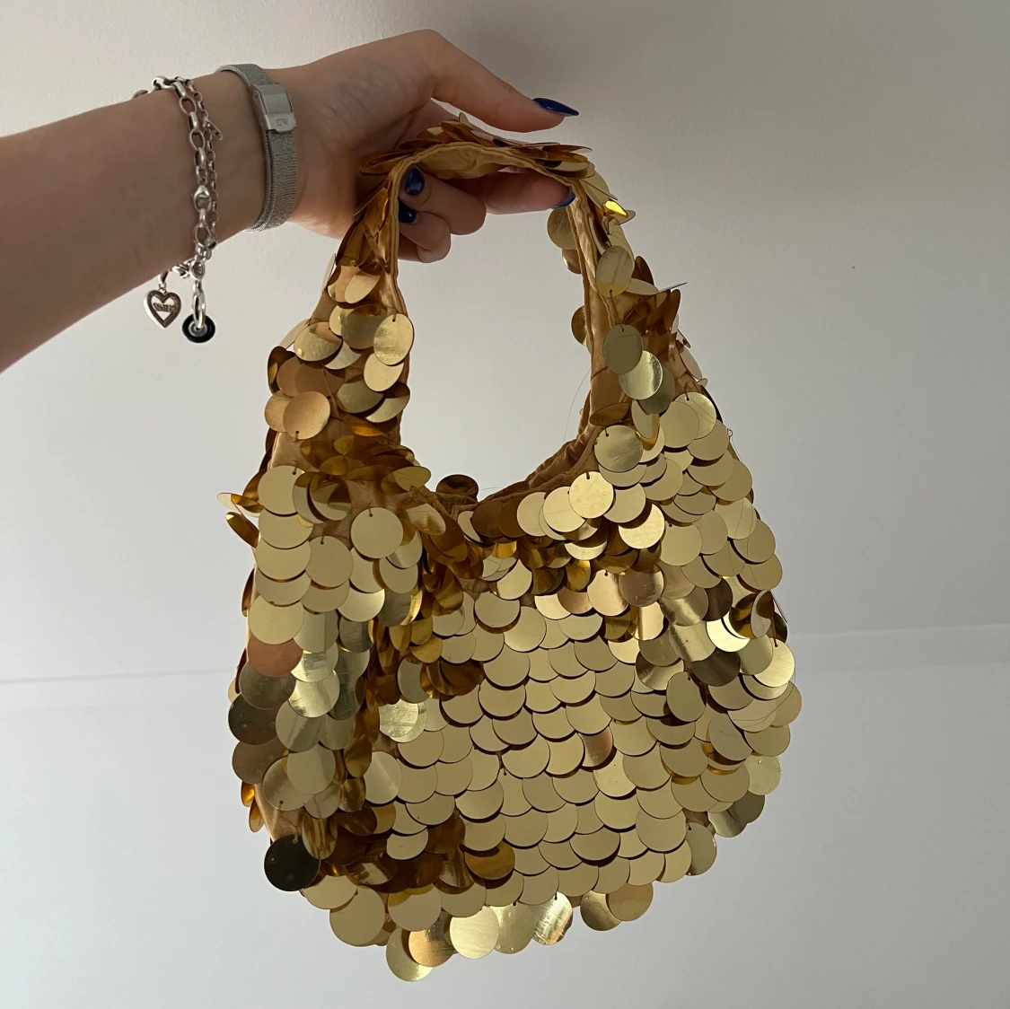 Strassväska guld  - 90