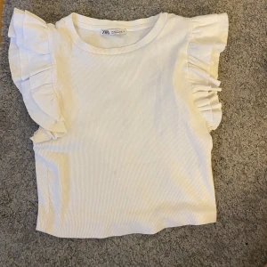 Zara volang Topp -  Jätte söta topp i från Zara