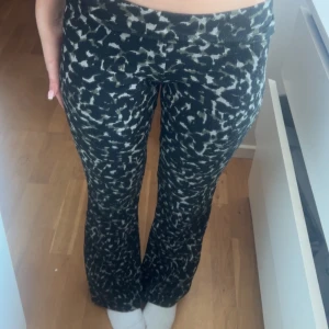 Leopard byxot - Super fina leopard byxor 💕dom kommer ej till användning 💕