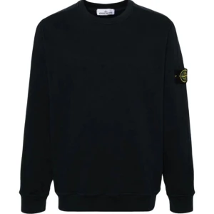 Stone island  - Den är så stor för mig men har inte använt den fortfarande ny och ren 