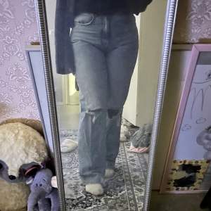 Jeans från Gina tricot använda ett få tal gånger, 70kr+ frakt