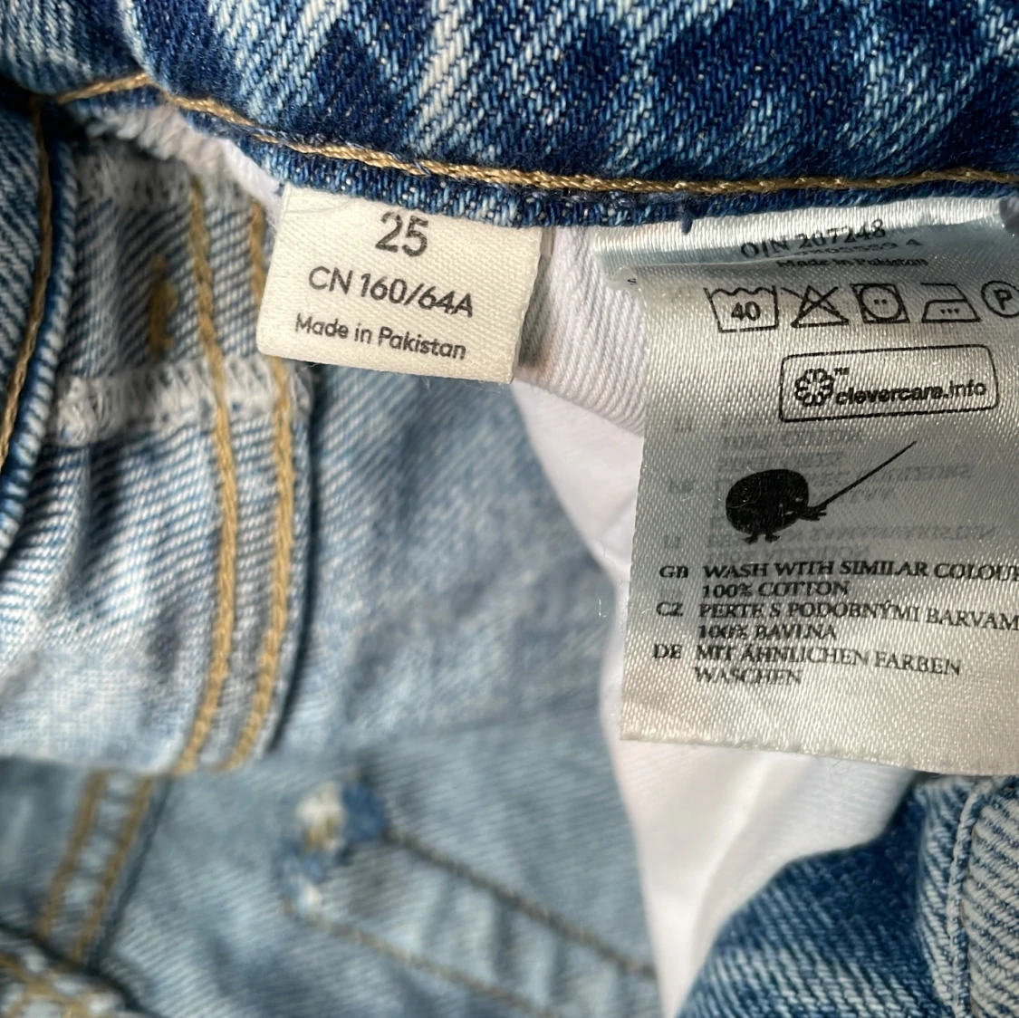 Jeans från Monki i stl 25 - 92