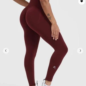 Oner active effortless leggings Rosewood - Säljer dessa fina tights då jag har så många andra färger, använda typ 2 ggr, köpt för 52€, storlek M-long
