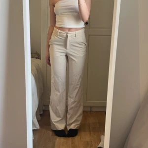 Kostymbyxor  - Ljusa kostymbyxor  