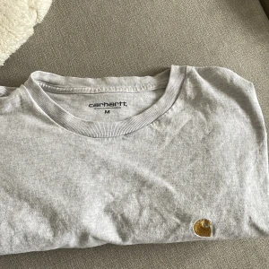 Carharrt t shirt  - Storlek M  Nypris 349:-