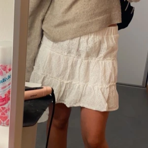 Kjol  - Söt kjol som passar till allt💕