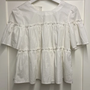 Blus - Blus från Gap. Använd fåtal gånger.