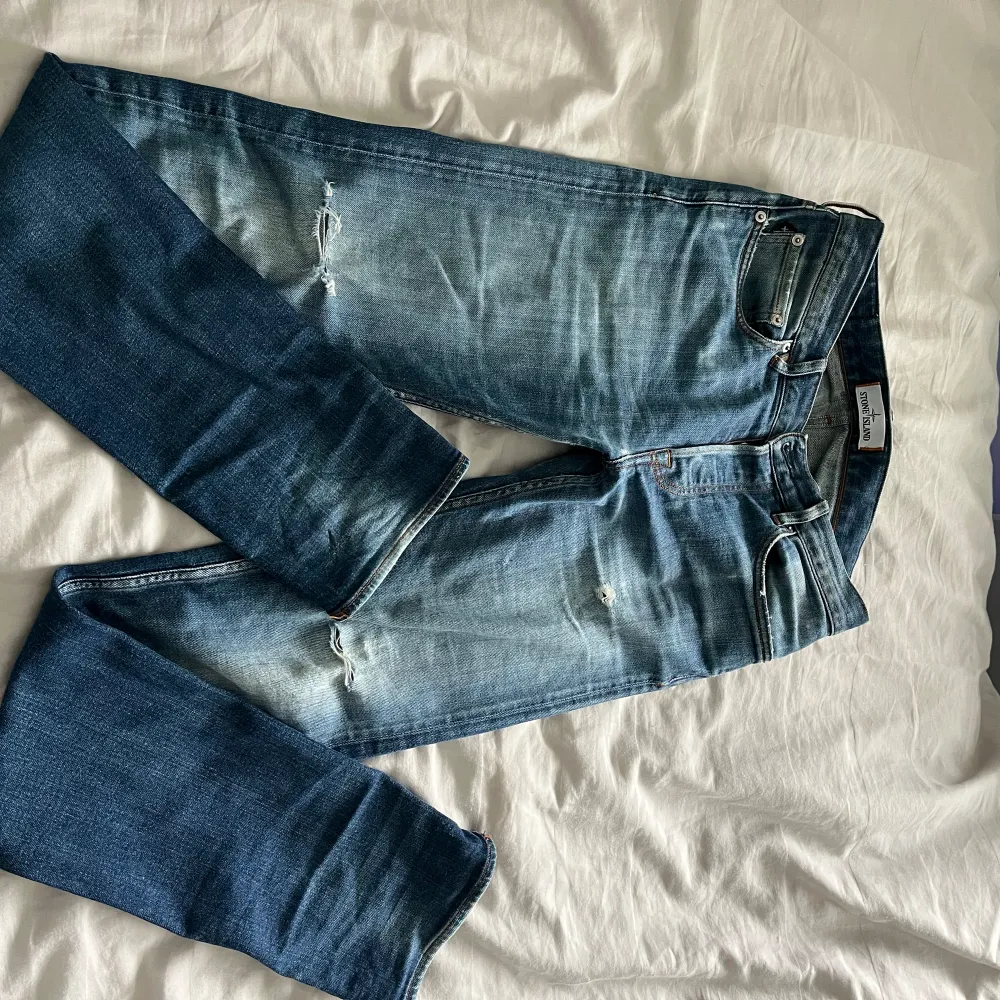 Snygga jeans passar inte mig längre bra kvalitet kontakta om du har frågor. Jeans & Byxor.