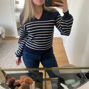 Other stories tröja - Så snygg tröja från other stories 