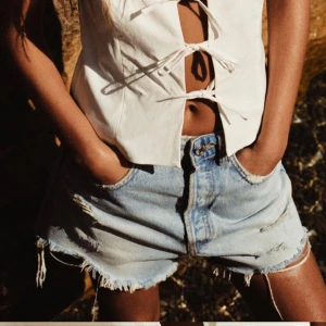 Zara shorts  - Passar it mig, inga defekter, dom är mindre än dom på bilden❤️