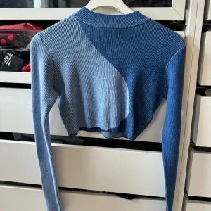 Weekday tröja  - Storlek M! 💙