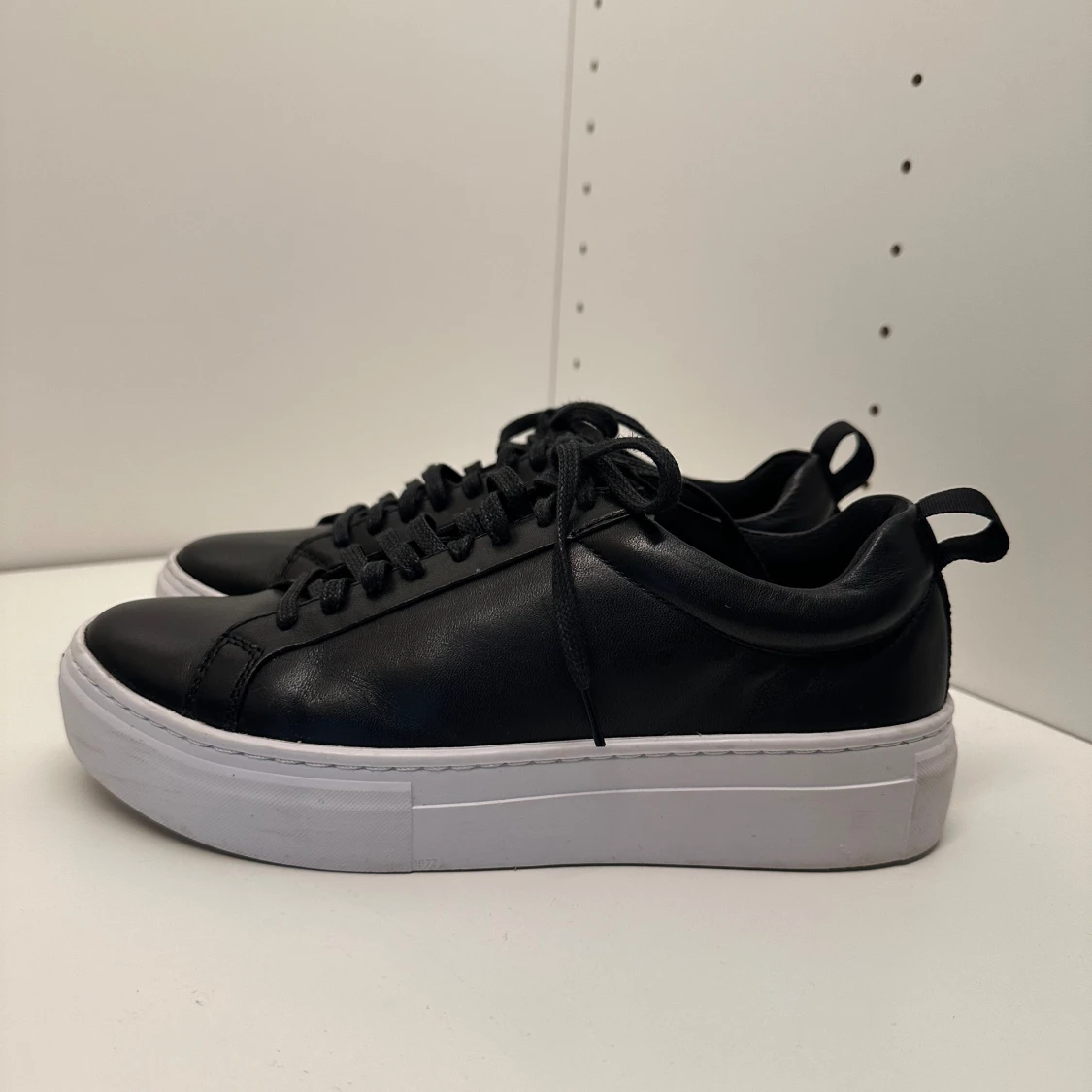Vagabond sneakers