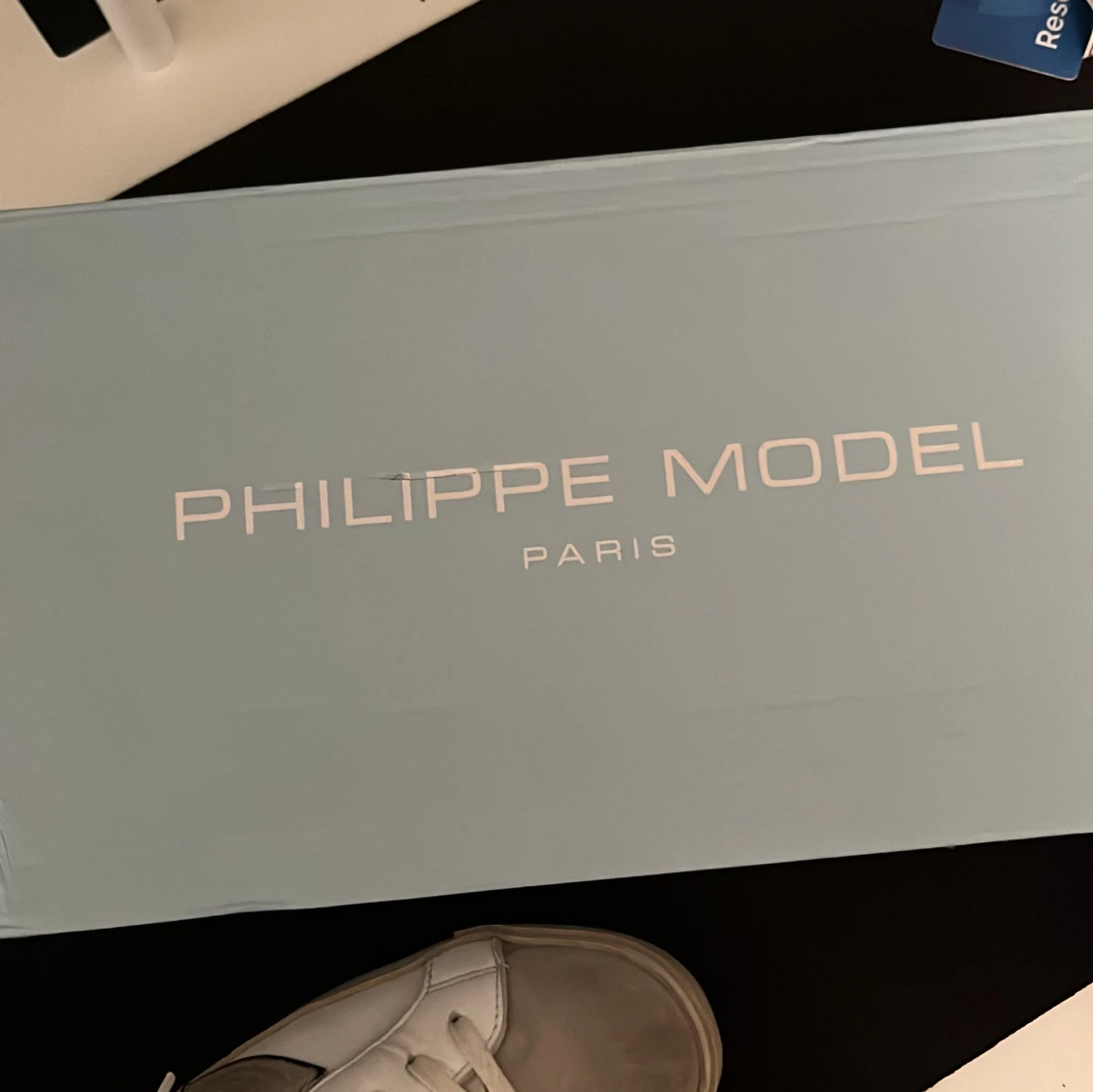 Philippe model  - 90