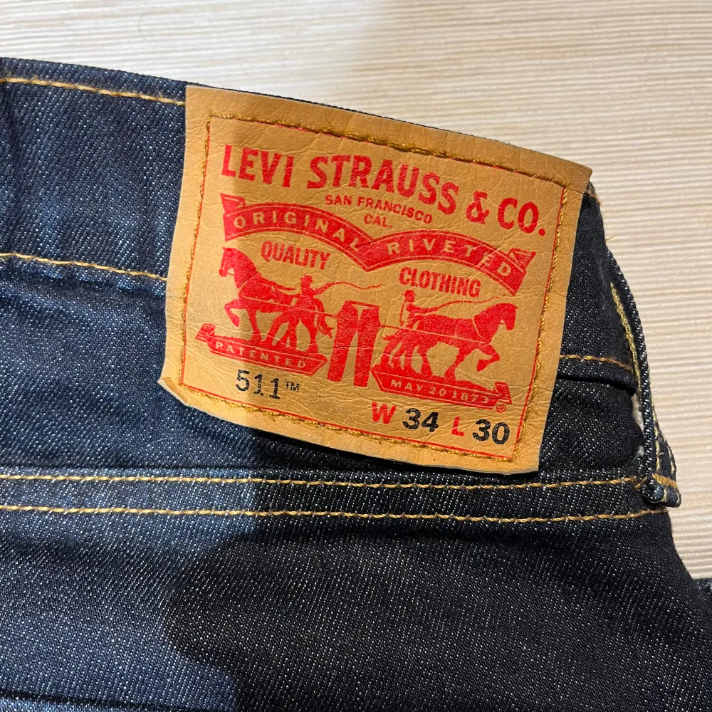 Levisjeans modell 511 Storlek: 34/30 Väl omhändertagna!. Jeans & Byxor.