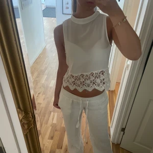 Vit topp - Sötaste linnet💕💕💕