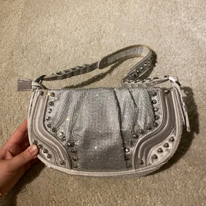 Zara väska - Jättefin💕