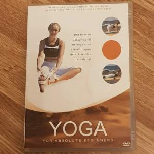 DVD yoga övningar och svenskt tal ca 50min