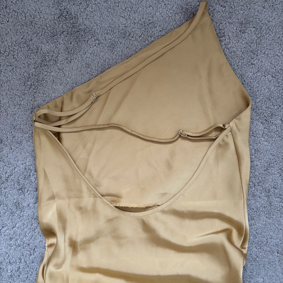 Gul balklänning  - 90