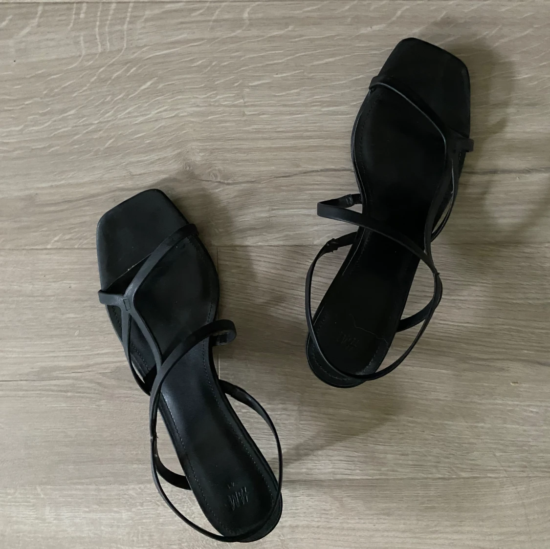 Svarta klackar  - 91