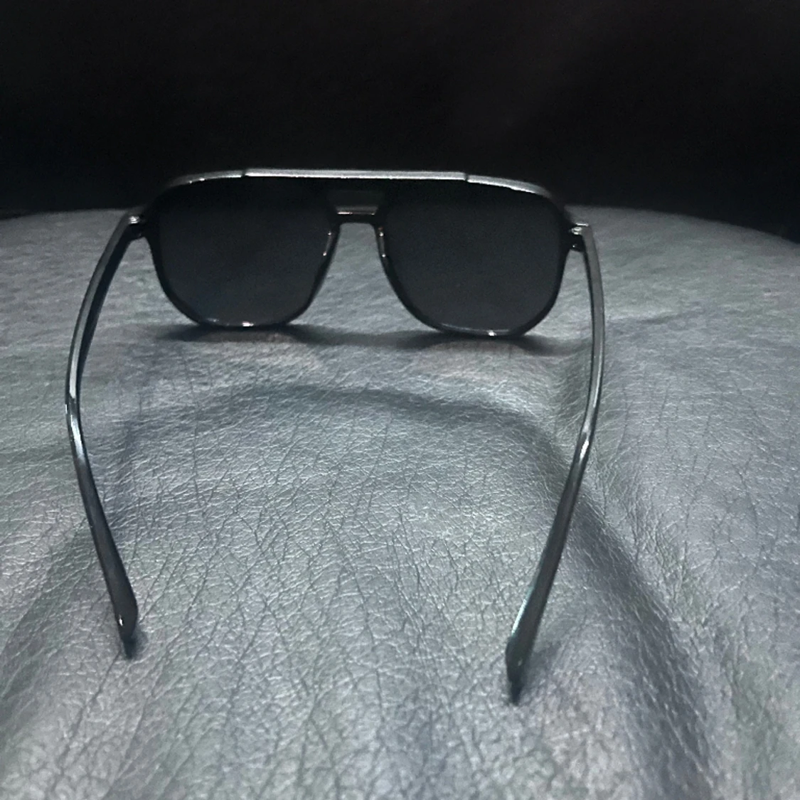 Ett par schyssta brillor  - 90