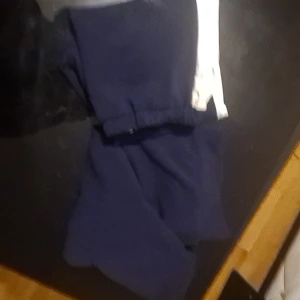 Huggstraket6 1101 - Vacker pyjamas, storlek 2Xlarge, oanvänd