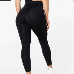 Lumi tights relode - Helt nya Lumi tights från Relode i färgen svart! Storlek M, säljer då de var för stora för mig! Endast använda en gång 