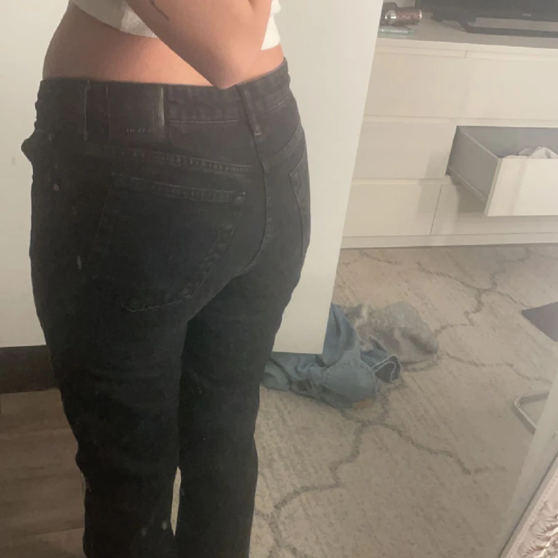 Bikbok midwaistet jeans  - 90