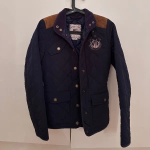 Lexington jacka - Aldrig använd jacka, strl Xs. Inköpt för 2100, säljer för 500 🥰🥰🥰