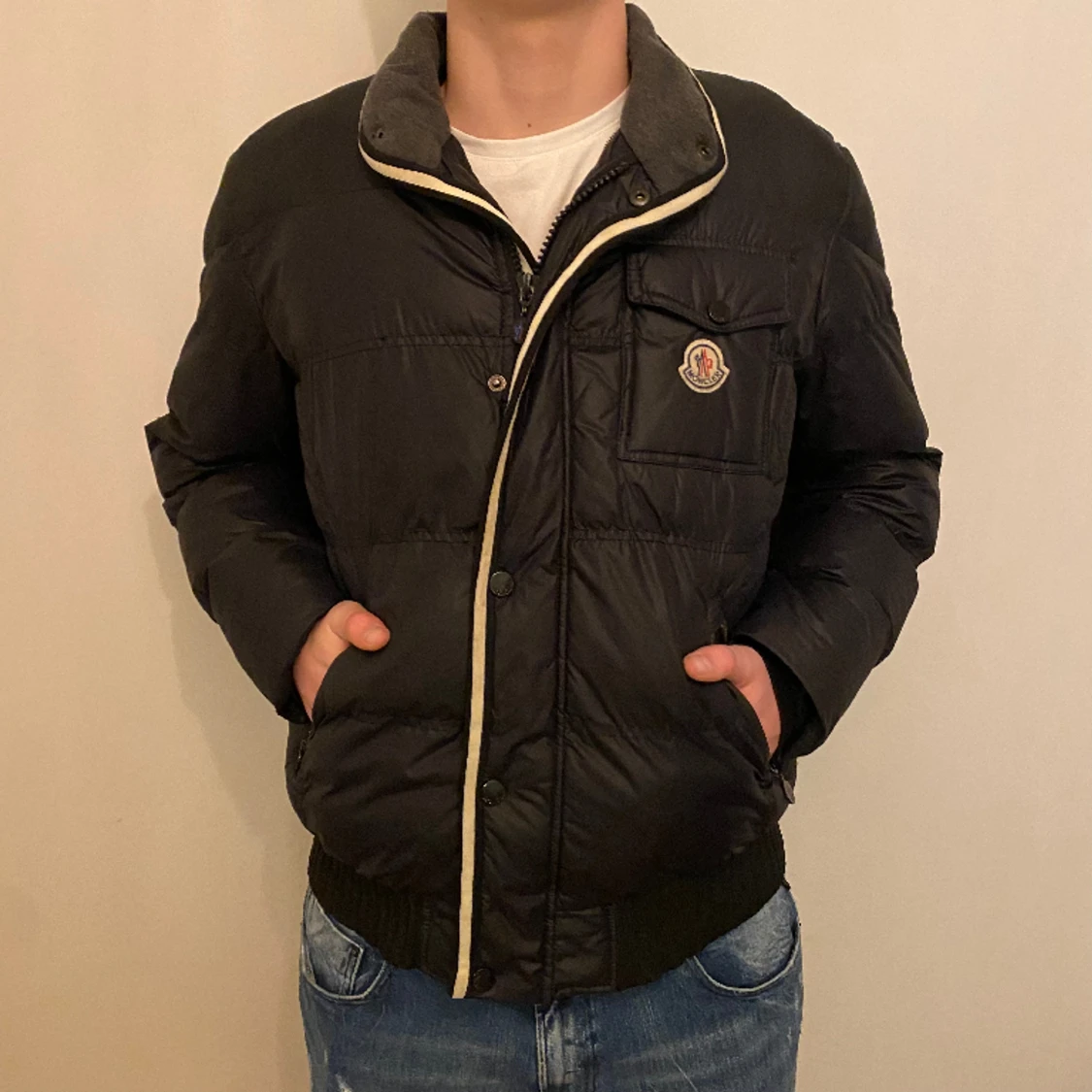 Moncler dunjacka svart